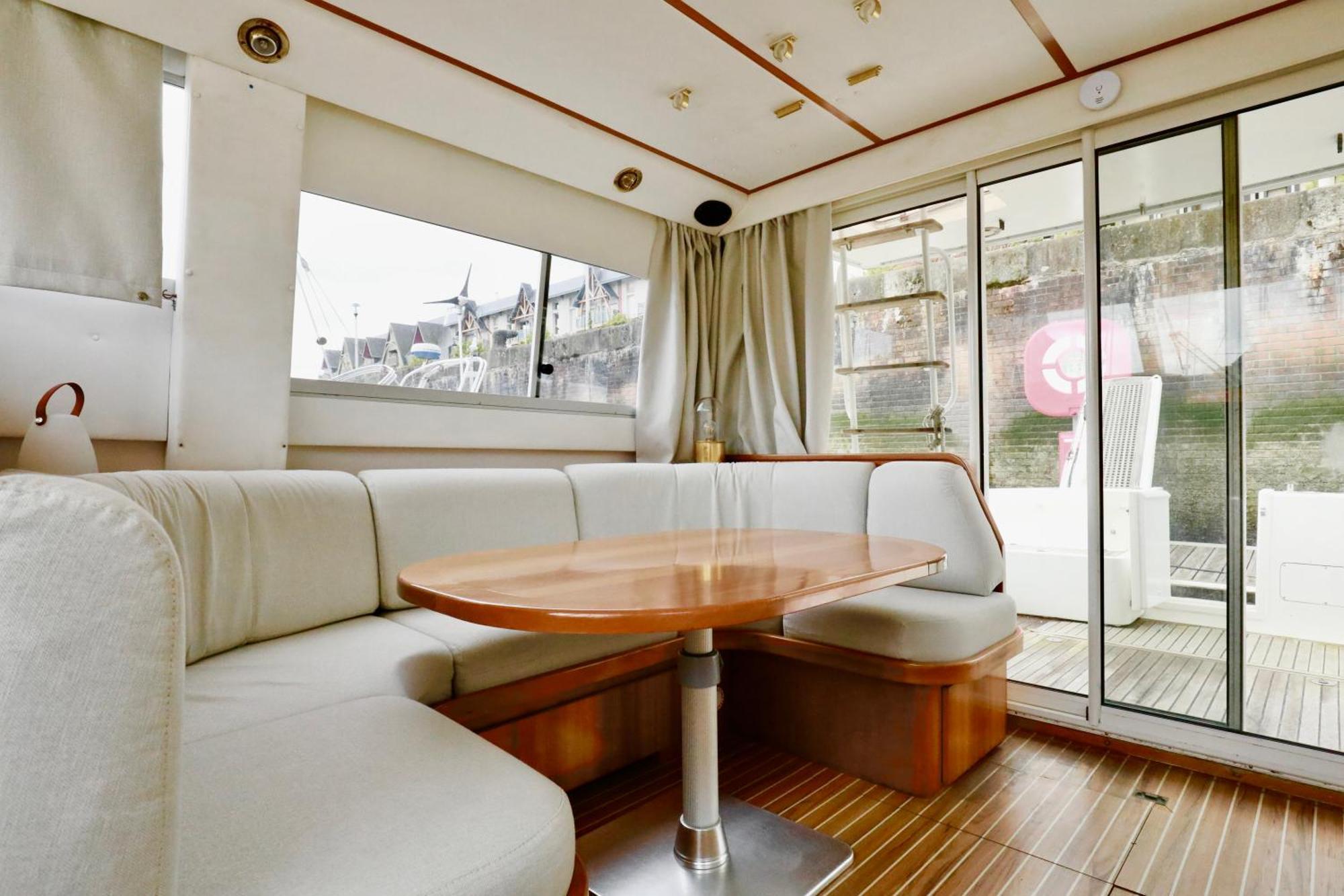 Yacht Довиль Экстерьер фото