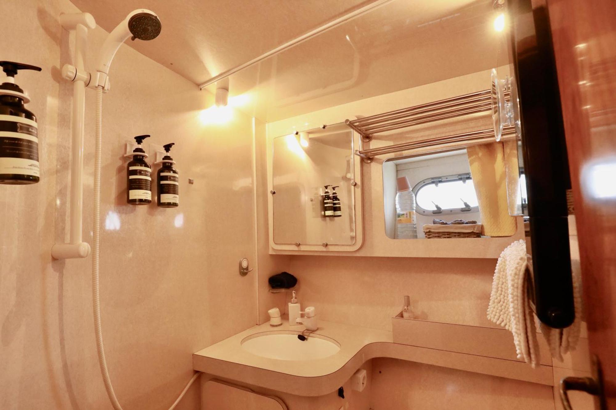 Yacht Довиль Экстерьер фото
